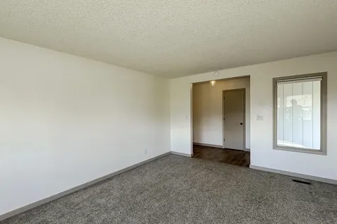 1905 Archer Drive Medford OR 97501