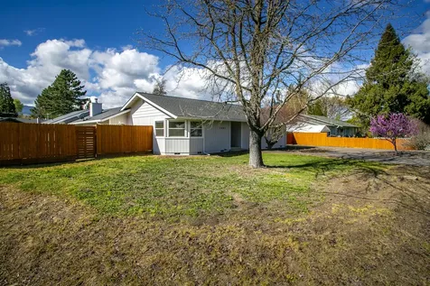 1905 Archer Drive Medford OR 97501