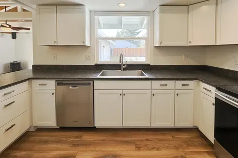 1905 Archer Drive Medford OR 97501