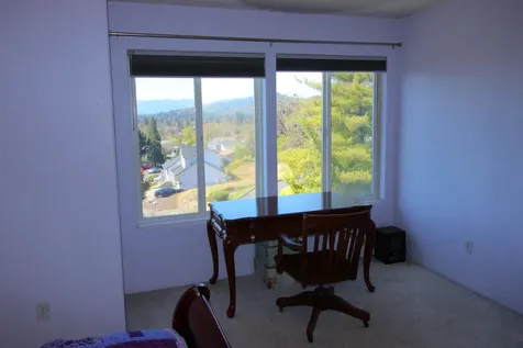 1423 NE Heritage Drive Grants Pass OR 97526