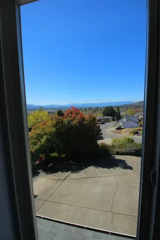 1423 NE Heritage Drive Grants Pass OR 97526