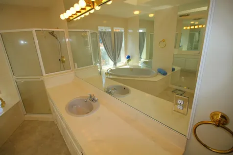 1423 NE Heritage Drive Grants Pass OR 97526