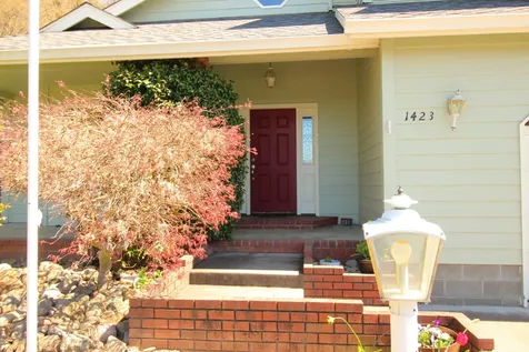 1423 NE Heritage Drive Grants Pass OR 97526