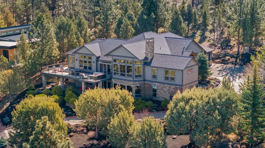 3315 NW Panorama Drive Bend OR 97703