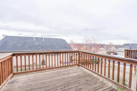 183 SW 33rd Drive Redmond OR 97756
