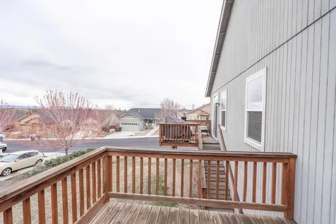 183 SW 33rd Drive Redmond OR 97756
