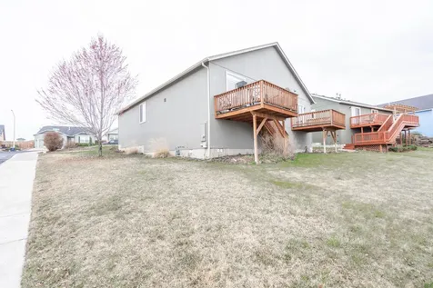 183 SW 33rd Drive Redmond OR 97756