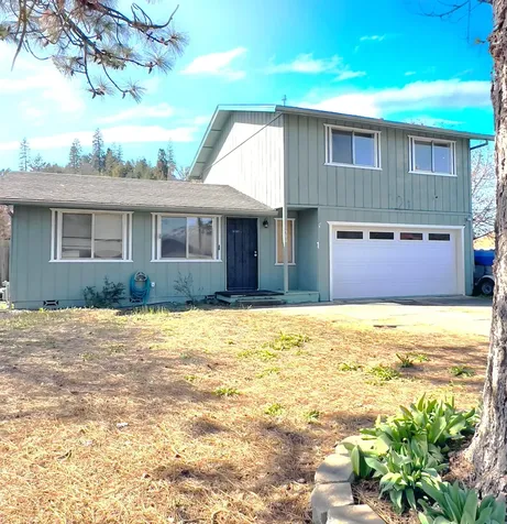 1580 Drury Lane Grants Pass OR 97527