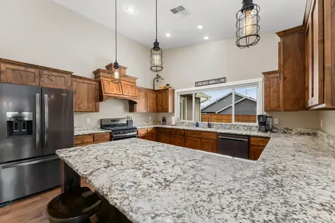 2033 SW Mercury Lane Grants Pass OR 97526
