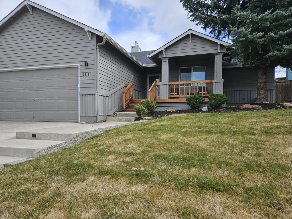 2214 SW 37th Street Redmond OR 97756