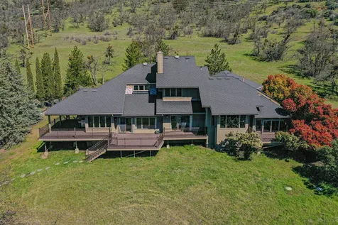 1268 Gardner Way Medford OR 97504