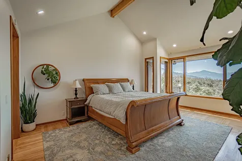 1268 Gardner Way Medford OR 97504