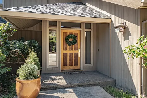 1268 Gardner Way Medford OR 97504