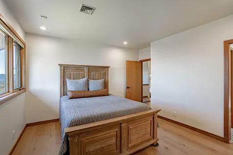 1268 Gardner Way Medford OR 97504