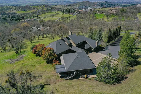 1268 Gardner Way Medford OR 97504