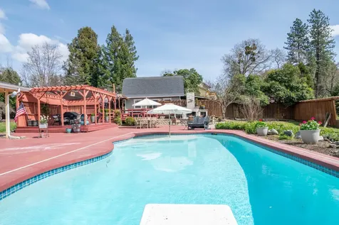 281 Oak Ranch Road Grants Pass OR 97526