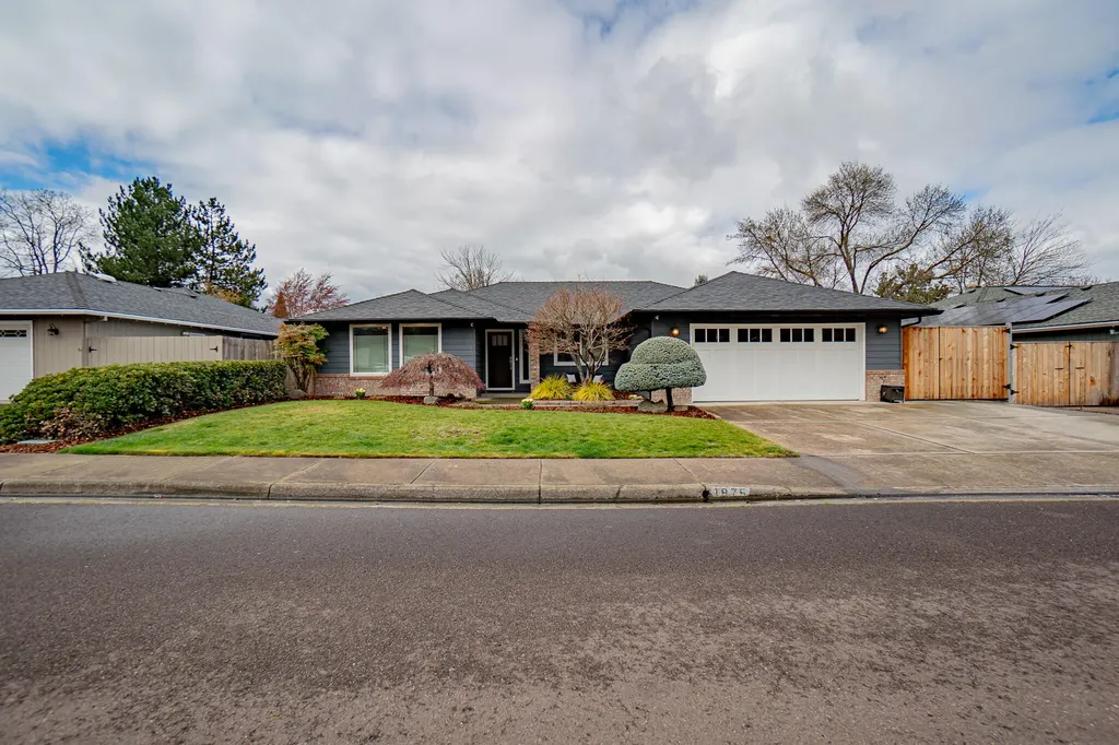 1875 Bristol Drive Medford OR 97504