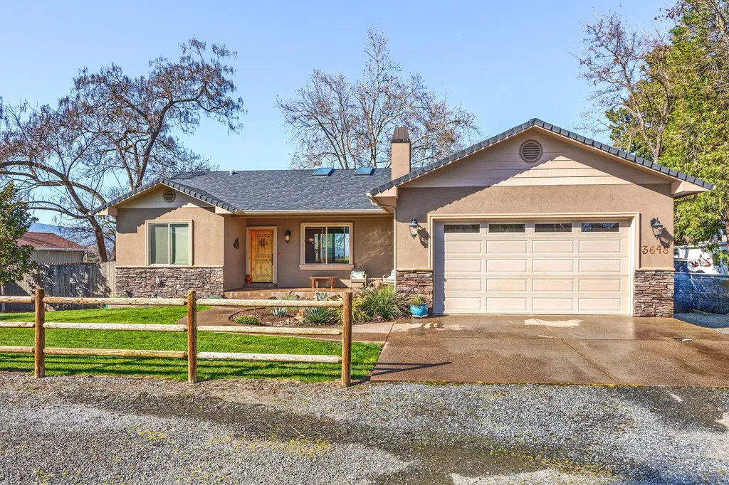 3648 Madrona Lane Medford OR 97501