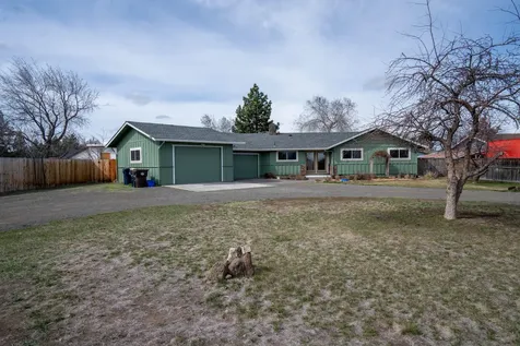 1551 SW 23rd Street Redmond OR 97756
