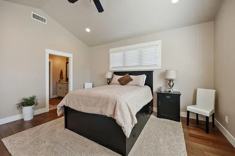 1363 Nebraska Drive Medford OR 97504
