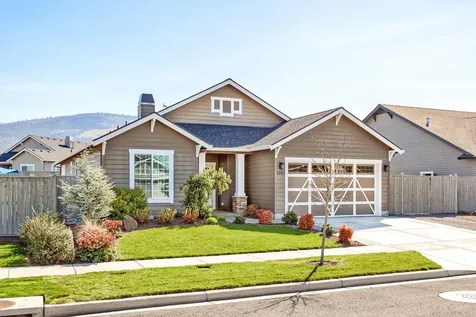 1363 Nebraska Drive Medford OR 97504