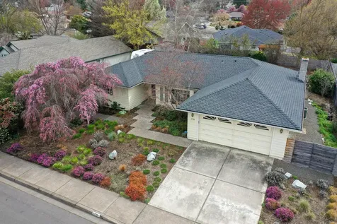 2730 Juanita Avenue Medford OR 97504