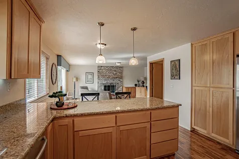 2730 Juanita Avenue Medford OR 97504