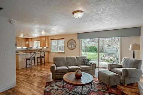 2730 Juanita Avenue Medford OR 97504