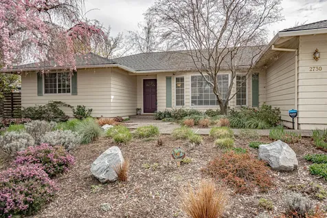 2730 Juanita Avenue Medford OR 97504