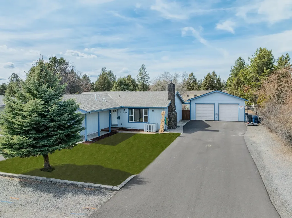 61556 Twin Lakes Loop Bend OR 97702