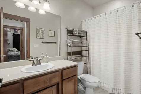 1620 Monarch Lane Medford OR 97504