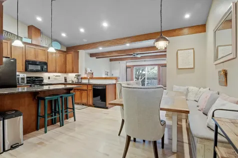 1620 Monarch Lane Medford OR 97504