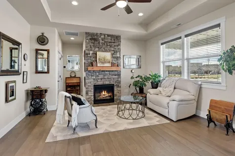 4252 SW 40th Street Redmond OR 97756