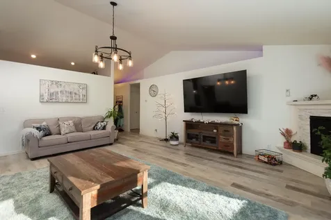 2361 NW 19th Street Redmond OR 97756