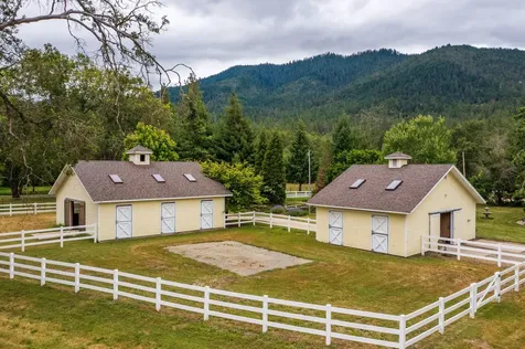 6666 New Hope Road Grants Pass OR 97527