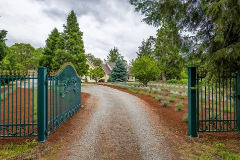 6666 New Hope Road Grants Pass OR 97527