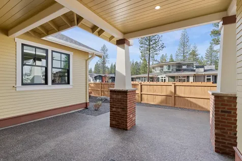 3099 NW Tharp Avenue Bend OR 97703