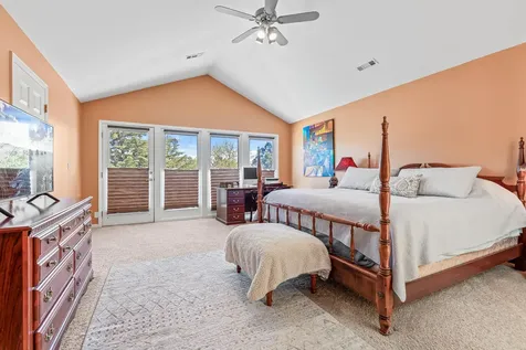 493 Lori Lane Ashland OR 97520