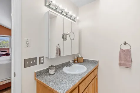 493 Lori Lane Ashland OR 97520