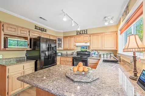 493 Lori Lane Ashland OR 97520