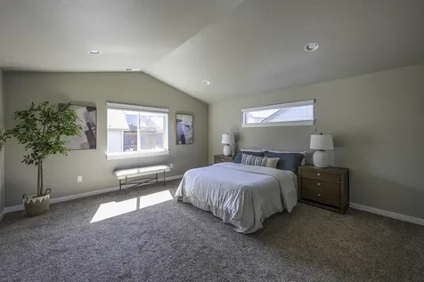 1813 NE Shadowcrest Way Bend OR 97701