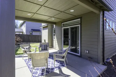 1813 NE Shadowcrest Way Bend OR 97701