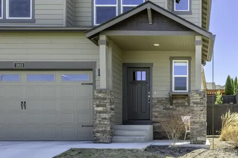 1813 NE Shadowcrest Way Bend OR 97701
