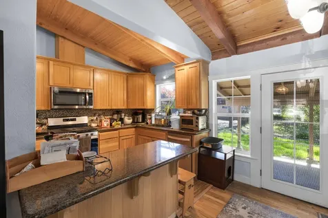 3731 Madrona Lane Medford OR 97501