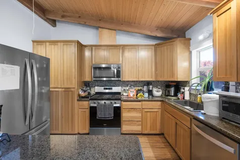 3731 Madrona Lane Medford OR 97501