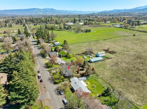 3731 Madrona Lane Medford OR 97501