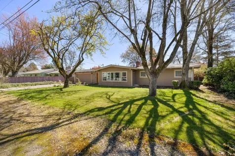 3731 Madrona Lane Medford OR 97501