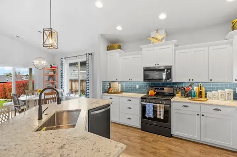 3267 Fallen Oak Drive Medford OR 97504