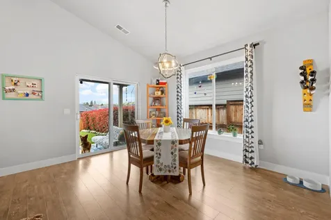 3267 Fallen Oak Drive Medford OR 97504