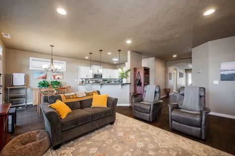 4511 SW Umatilla Avenue Redmond OR 97756